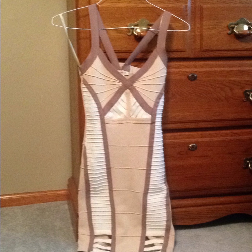 Arden B Brand Creme, White, & Tan Fitted Dress